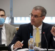 ЦБ Кипра возглавил борьбу с бюрократией в банках