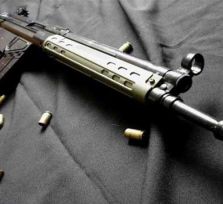 В Лимассоле найдены винтовка, взрывчатка и шапочка с прорезями для глаз 