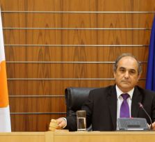 Кипрские депутаты получают 4000 евро. Глава парламента: наш труд недооценен! 
