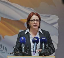 Парламент Кипра запретил правительству выдавать новые паспорта иностранным миллионерам 