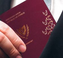 Паспорта и ПМЖ принесли Кипру 4 миллиарда евро