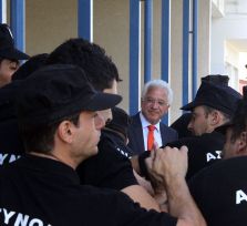 Коррупцию в полиции победят новые законы. А имидж подправят консультанты 