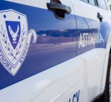 Полиция Лимассола спешит на помощь: оставшейся без бензина женщине выбили зуб 
