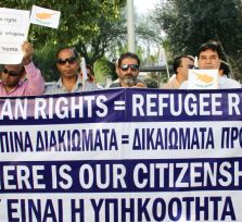 Признанные политбеженцы требуют кипрские паспорта