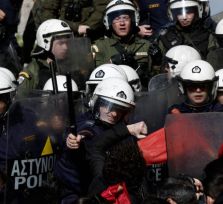 Волна забастовок в Греции начала сказываться на полетах на Кипр (фото) 