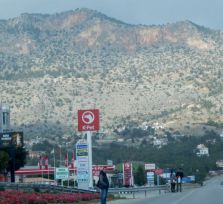 Жители Республики Кипр стали чаще заправлять машины на севере острова 