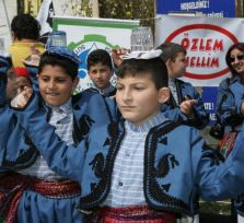 Живущих за границей турко-киприотов хотят вернуть на остров