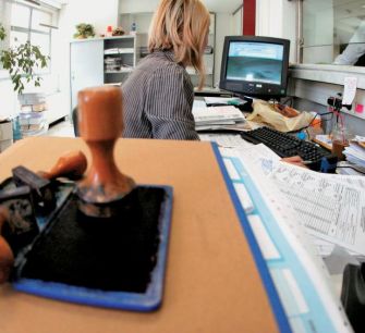 МВФ предупреждает: на Кипре завышены расходы на зарплаты в госсекторе