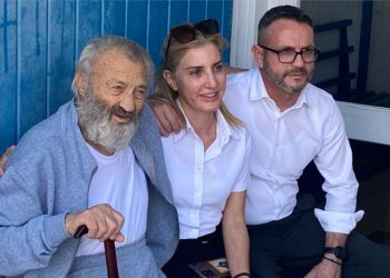 82-летний дедушка Хризанфос досрочно вышел на свободу. Благодаря президентскому помилованию