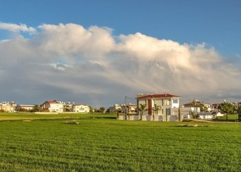 Бум на рынке недвижимости Кипра в первом полугодии 2026 года: зарегистрировано 10 007 сделок