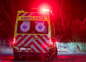 ЧП на дороге в Полис: 18-летнего парня выбросило из машины, а 17-летнего освободили из обломков спасатели 