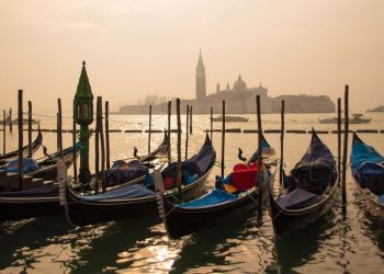 Cyprus Airways возвращает в летнее расписание рейсы в Венецию и Барселону