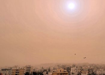 На Кипре продолжается пыльная буря. Она стала самой мощной за минувшие 10 лет (видео)