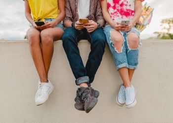 На Кипре введут запрет на создание и ведение аккаунтов в соцсетях для детей до 15 лет 