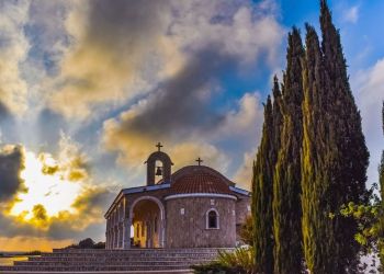 Пасхальное воскресенье на Кипре будет с грозами и градом 