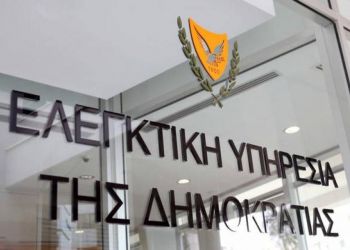 Президента Кипра проверят на обоснованность получения пакета льгот 