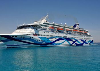 С мая по ноябрь круизный лайнер Crown Iris доставит из Хайфы в Ларнаку около 20 тысяч туристов