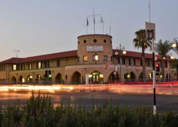 Reporter: у экс-министра энергетики Украины вымогали на Кипре 10 миллионов евро