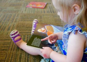 Университет Кипра начал учить детей грамоте с пеленок