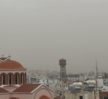 Кипр окутала пыль из Ливии