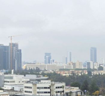 Метеослужба Кипра выпустила экстренное предупреждение о мощной пыльной буре