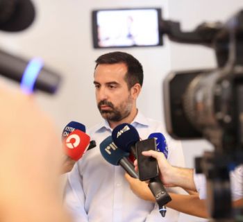 Министр миграции Кипра: о депортации, легальной работе, Blue Card и интеграции 