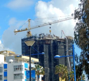 На Кипре в ближайшие месяцы будут сданы в эксплуатацию более 500 многоквартирных домов