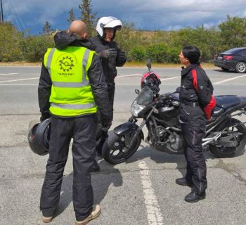 Полиция Кипра проводит курсы безопасного вождения для мотоциклистов BikeSafe