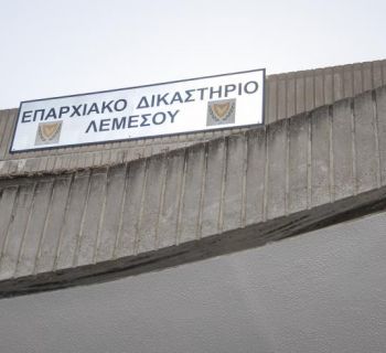 Суд Лимассола предъявил 41-летней женщине обвинение в попытке убийства своего 7-летнего ребенка