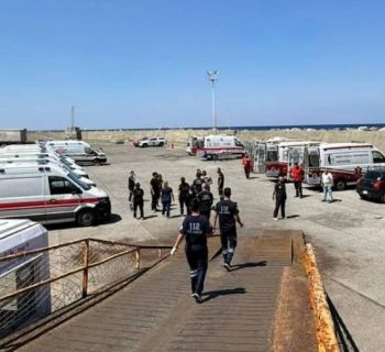У берегов Керинии перевернулось судно с 259 пассажирами и 8 членами экипажа 