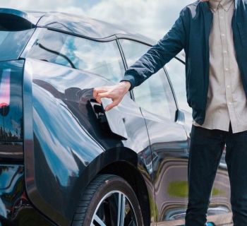 В 2026 году доля продаж гибридных автомобилей на Кипре составила 51,9%