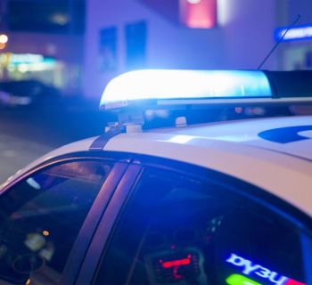 В Лимассоле неизвестные угнали из автосалона два автомобиля Honda, проехав сквозь витрину