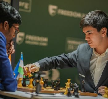 Жавохир Синдаров громит соперников на турнире претендентов на Кипре 