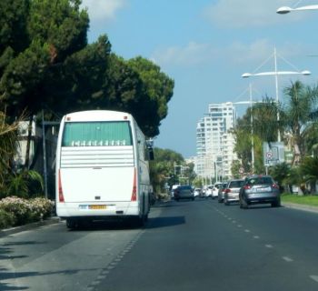 Житель Лимассола обвинил брата-близнеца и его жену в краже полумиллиона евро 