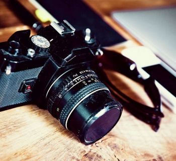 Житель Никосии хотел продать фотоаппарат. С ним связался «покупатель» и попросил ввести данные банковской карты