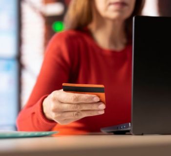 Жительница столицы Кипра перевела мошенникам 39 тысяч евро 
