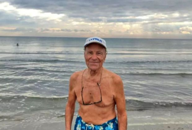 93-летний Андреас Ламбру — о детстве, жене Элли, купании в море круглый год и счастье