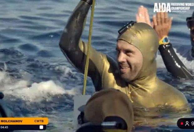 Фридайвер Алексей Молчанов установил в Лимассоле новый мировой рекорд 