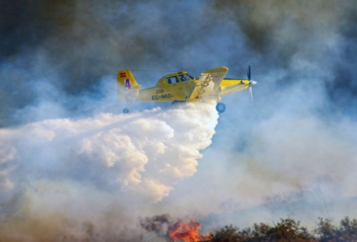 К тушению летних пожаров на Кипре готовы 14 самолетов и вертолетов. Это рекорд 