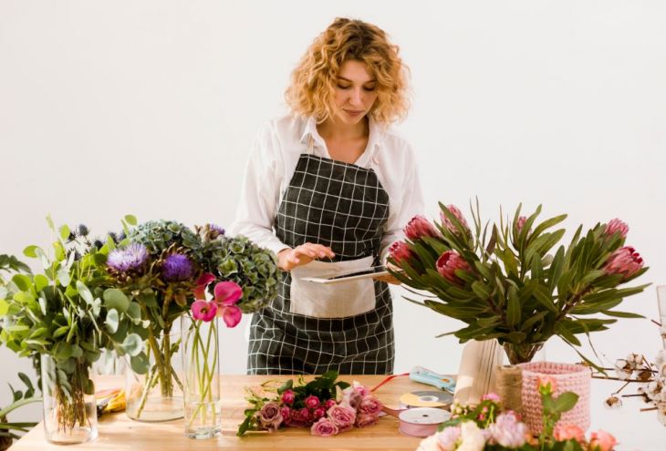 Кипр остро нуждается в тысячах рабочих рук в сферах строительства, IT, туризма и торговли