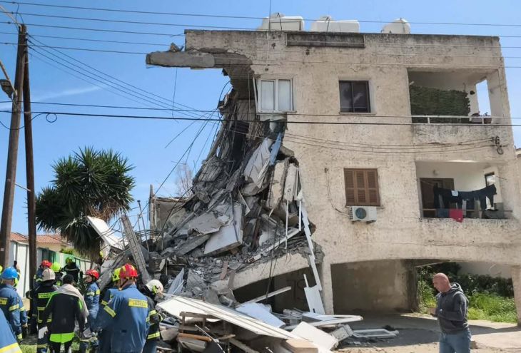 Поисковые работы на месте обрушения части многоквартирного дома в Лимассоле завершены. Погибли два человека 