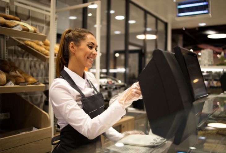 Правительство Кипра повысило минимальную зарплату до 1088 евро в месяц