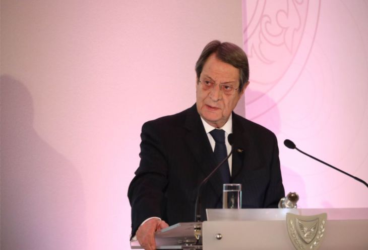 Президент Кипра призвал проверить его на возможную причастность к коррупции
