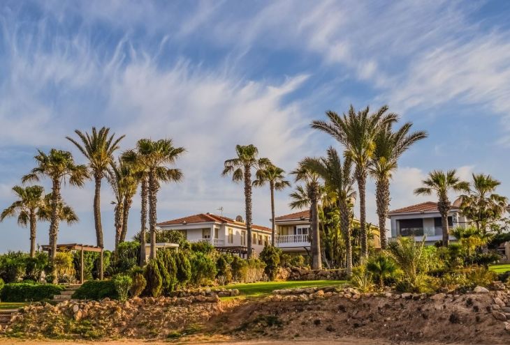 Продажи недвижимости на Кипре упали в апреле 2020 года ...