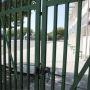 Пара иностранцев превратила гимназию в Никосии в ночлежку
